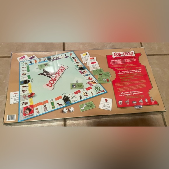 Board Game Dog-Opoly Monopoly - Picture 2 of 13